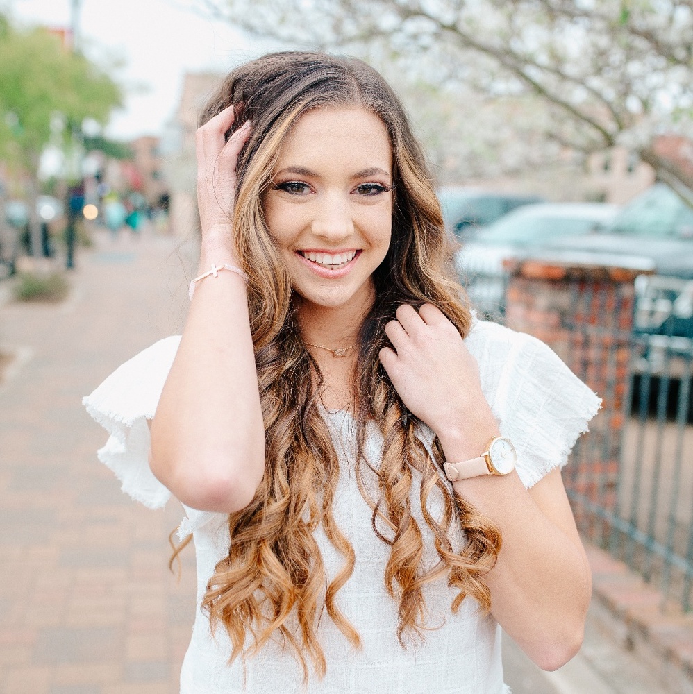 Meet your Posher, Victoria